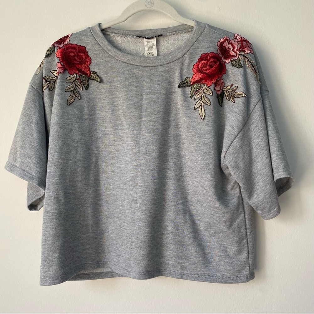 TOSKA Embroidered Floral Tee